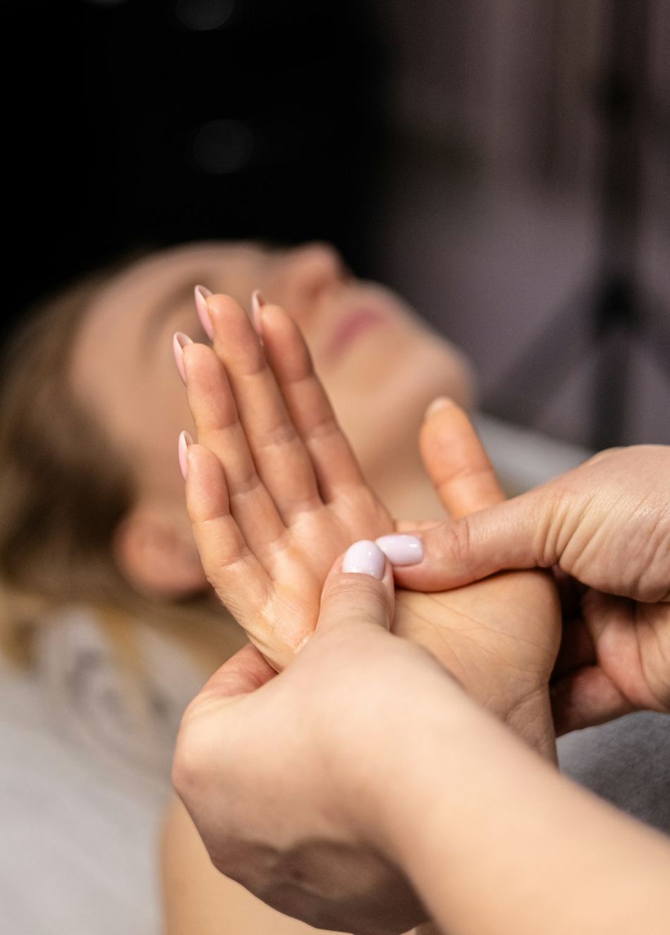 Séance de réflexologie palmaire des mains